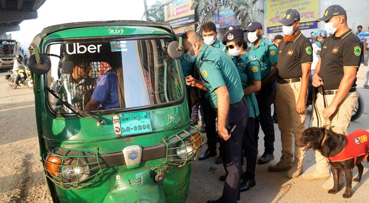 অপরাধ ঠেকাতে ঢাকার গুরুত্বপূর্ণ স্থানে পুলিশের বিশেষ চেকপোস্ট