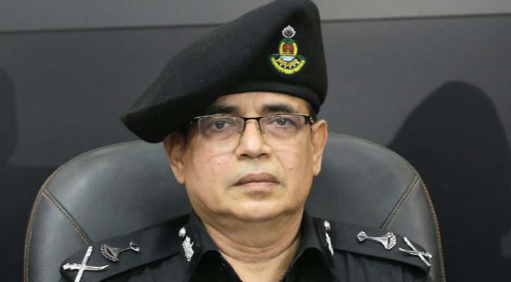 নির্যাতিতদের পরিবার-স্বজনদের কাছে ক্ষমা চাইলেন র‍্যাব ডিজি