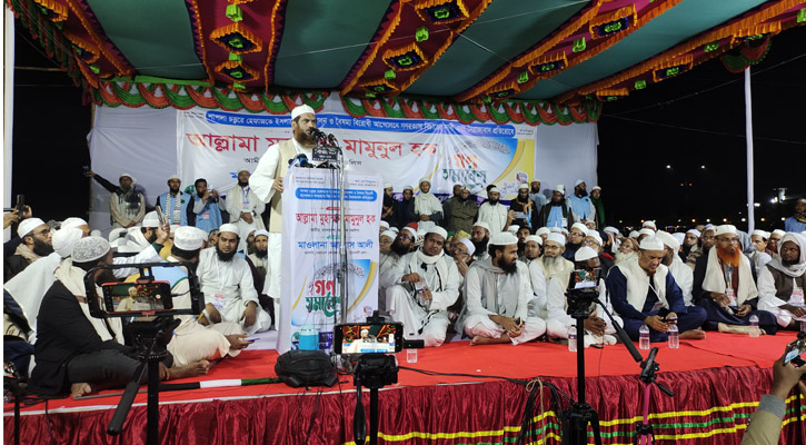 বিএনপি-জামায়াতের বাগবিতণ্ডায় সুযোগ নিচ্ছে ফ্যাসিবাদ: মামুনুল হক