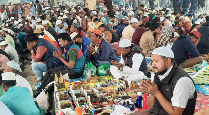 ঐক্য-শান্তি ও কল্যাণ কামনায় শেষ হলো বিশ্ব ইজতেমার প্রথম পর্ব