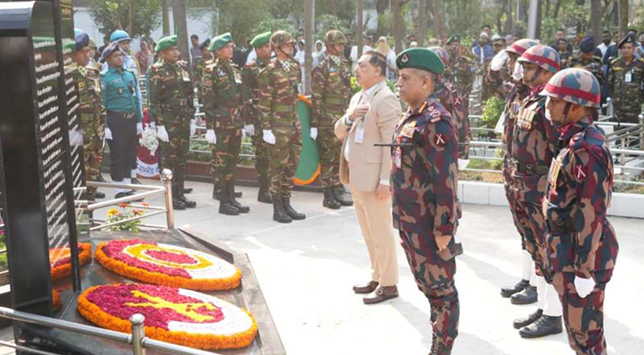 বনানী সামরিক কবরস্থানে বিজিবি মহাপরিচালকের শ্রদ্ধা নিবেদন