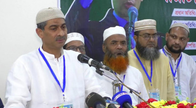 সেনাপ্রধানকে বিতর্কিত করার কোনো সুযোগ নেই: এ্যানি