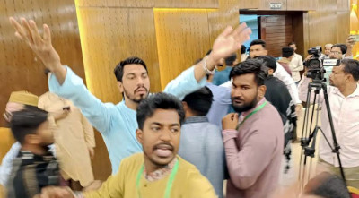 এনসিপির ইফতার মাহফিলে হট্টগোল-হাতাহাতি, আহত ১