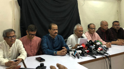 দূরে থেকে তারেক রহমান গণতন্ত্র পুনরুদ্ধারে কাজ করে গেছেন: রিজভী