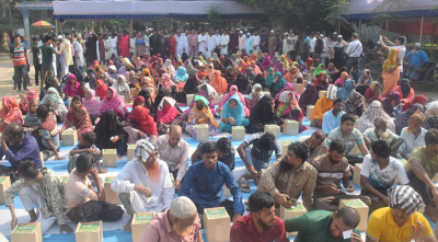 বগুড়ায় ৫ শতাধিক পরিবার পেল ঈদ উপহার