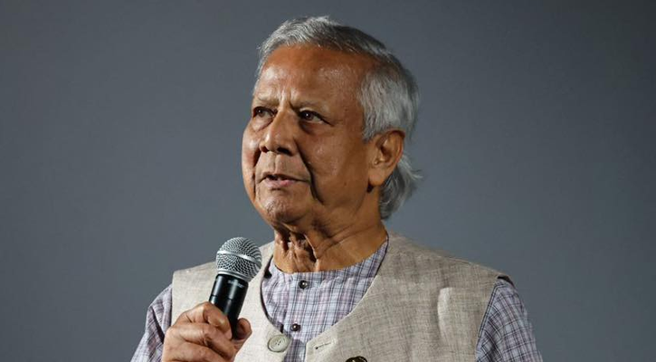 ব্যাংকক থেকে দেশে ফিরছেন প্রধান উপদেষ্টা