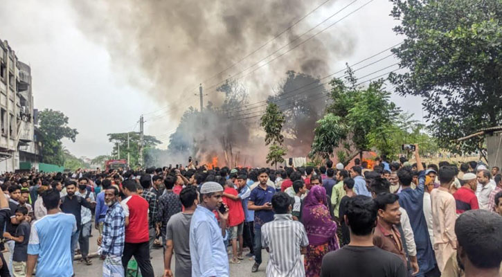 না.গঞ্জে ঝুটের গোডাউনসহ তিন দোকানে অগ্নিকাণ্ড