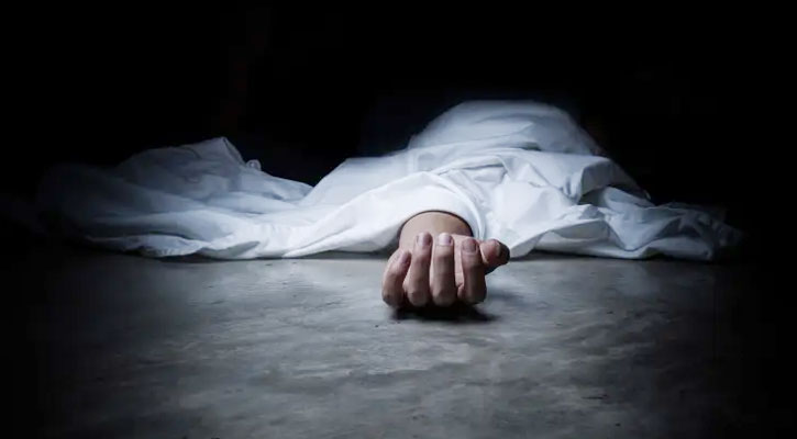 পাঠানটুলিতে পুকুরে ভেসে উঠলো অজ্ঞাত মরদেহ
