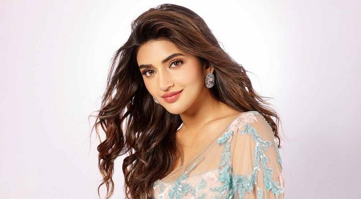 বিয়ের আগে আরেক সন্তানের মা হলেন শ্রীলীলা!