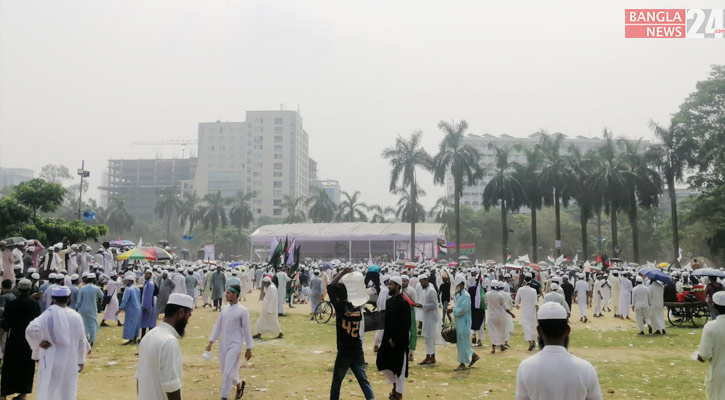 জনস্রোত মিশছে গিয়ে হেফাজতের সমাবেশে