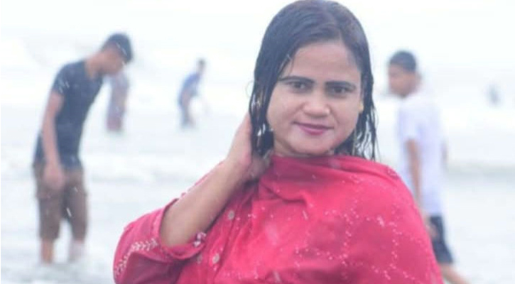 মেট্রোরেল স্টেশন থেকে যুবলীগ নেত্রী শোভা গ্রেপ্তার 