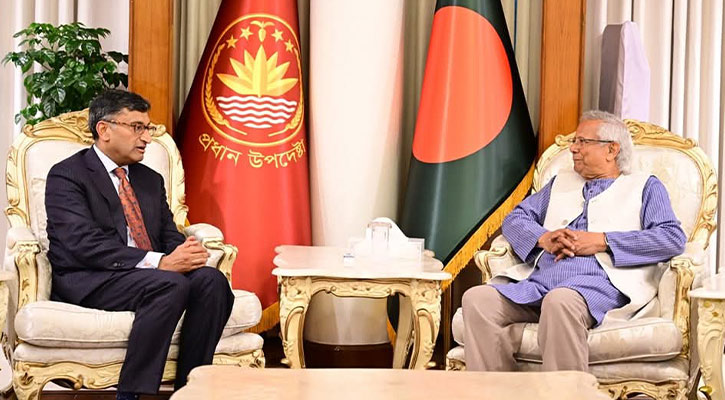 বাংলাদেশ-কানাডার মধ্যে শক্তিশালী বিনিয়োগ সম্পর্ক চান প্রধান উপদেষ্টা