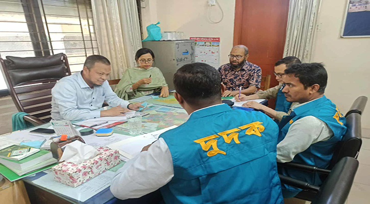 চট্টগ্রাম বিআরটিএ অফিসে দুদকের অভিযান
