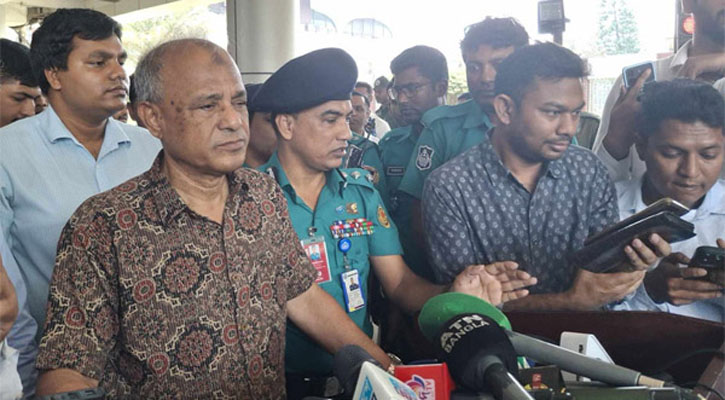 হাসিনাকে ফেরাতে ইন্টারপোলের মাধ্যমে চেষ্টা করা হচ্ছে: স্বরাষ্ট্র উপদেষ্টা