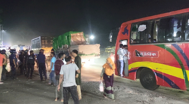 কালকিনিতে উচ্চ শব্দে হর্ন বাজানোকে কেন্দ্র করে সংঘর্ষ, আহত ১০