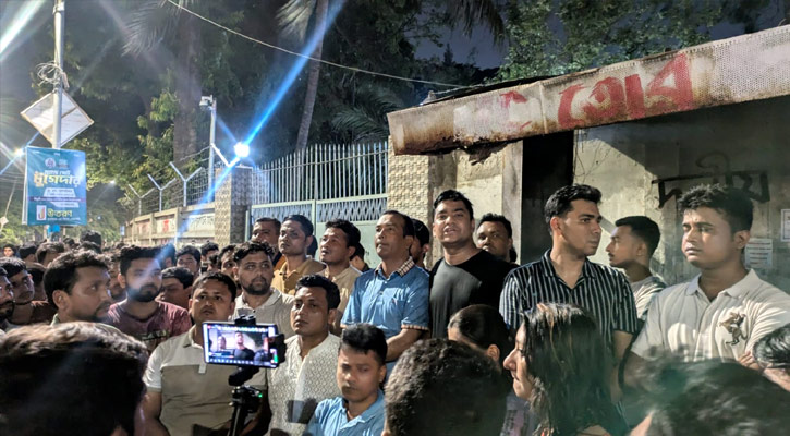 ঢাবি শিক্ষার্থী হত্যা: ভিসি-প্রক্টরের পদত্যাগ দাবি