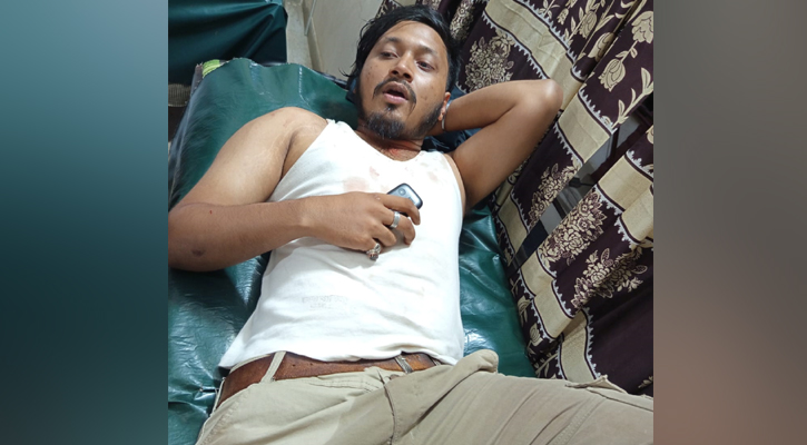 ফেসবুকে ‘আ.লীগ নিষিদ্ধ’ লেখাকে কেন্দ্র করে দুই পক্ষের সংঘর্ষ 