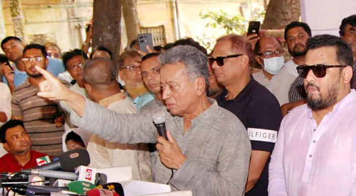 দিনের আলোতে হবে বিএনপির সদস্য, অন্ধকারে নয়: আমীর খসরু
