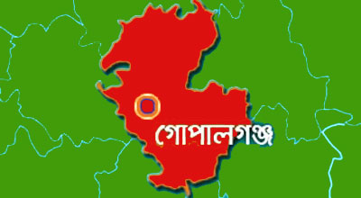 গোপালগঞ্জে দুই বাসের চাপায় বাইকার নিহত, বাসে আগুন