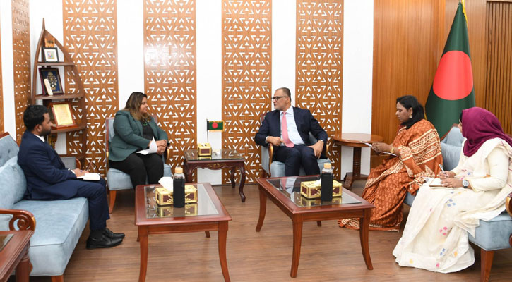 মালদ্বীপে শ্রমিক পাঠানোর খরচ কমিয়ে আনার আহ্বান বাণিজ্য উপদেষ্টার