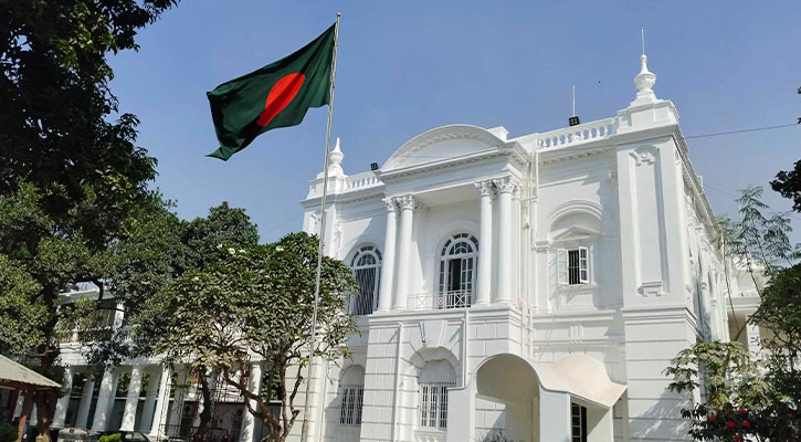 ক্ষমতা আঁকড়ে রাখতে রক্তপাতের পথ বেছে নিয়েছিলেন শেখ হাসিনা: ট্রাইব্যুনালের প্রতিবেদন