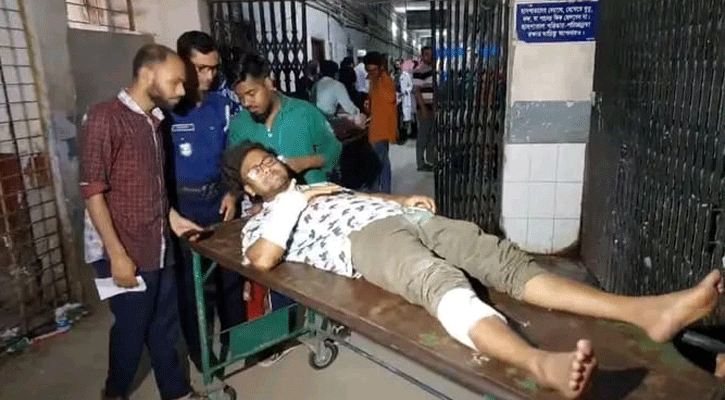 বৈষম্যবিরোধী ছাত্র আন্দোলনের সদস্য সচিবের ওপর সন্ত্রাসী হামলা