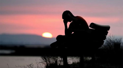 হতাশা কাটাতে করণীয়