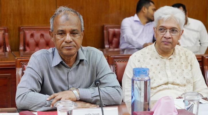 আসিফ মাহমুদের অস্ত্রের লাইসেন্স নিয়ে যা বললেন স্বরাষ্ট্র উপদেষ্টা