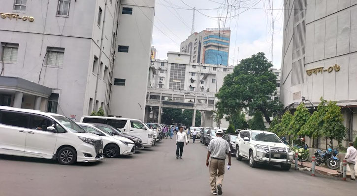 তিন দিন ছুটি শেষে খুলেছে সচিবালয়