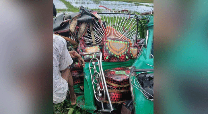 ধনবাড়ীতে বাসের ধাক্কায় অটোরিকশার তিন যাত্রী নিহত