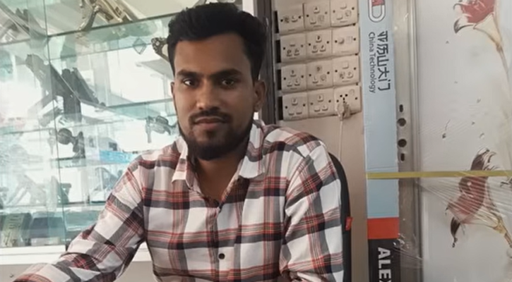 গুলিতে শহীদ মিরাজের ফোনে থেকে গেল পুলিশের বর্বরতার প্রমাণ