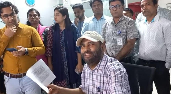 প্রবাসীরা নির্বাচনের আগে ভোটার হতে ‘ভালো সময়’ পাবেন