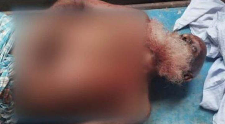 বাকেরগঞ্জে ঘরে ঢুকে বৃদ্ধকে কুপিয়ে হত্যা