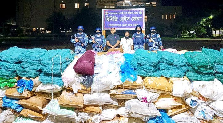 চরফ্যাশনে ১৪ কোটি টাকার অবৈধ জাল-পলিথিন জব্দ
