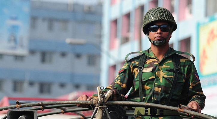 আবারও ত্রাতার ভূমিকায় সেনাবাহিনী, গোপালগঞ্জে হানাহানির দায় কার?