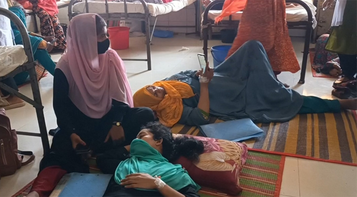 ব্রাহ্মণবাড়িয়ায় বাস দুর্ঘটনায় ৩০ যাত্রী আহত