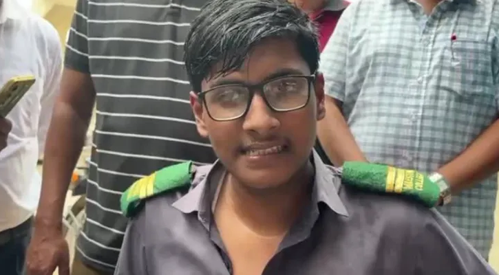 ‘বন্ধু আমার চোখের সামনে মারা গেল’ 
