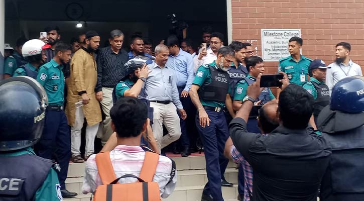 মাইলস্টোন থেকে বের হয়েছেন দুই উপদেষ্টা ও প্রেস সচিব