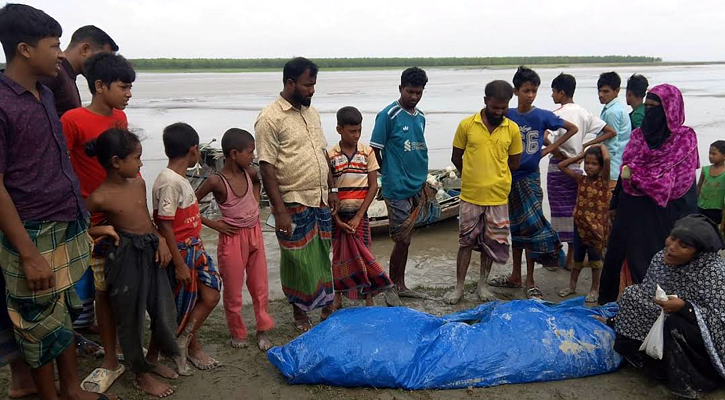 মেঘনায় বাল্কহেডের ধাক্কায় নোঙর করা ট্রলার ডুবি, নিহত ২