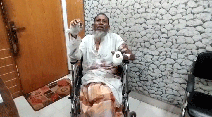 বাড়ি দখলে নিতে বাবার হাত-পা ভেঙে রগ কেটে দিল ছেলে! 