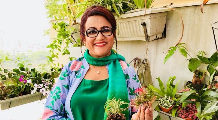 জন্মদিনে কানাডায় ববিতা, মিস করছেন দেশের সবাইকে