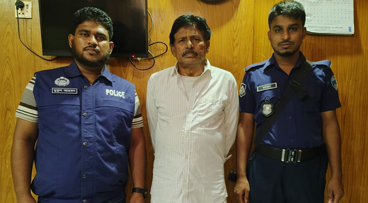শ্বশুরবাড়িতে ১০টি ককটেল নিয়ে লুকিয়ে ছিলেন সন্দ্বীপ আ. লীগ সভাপতি