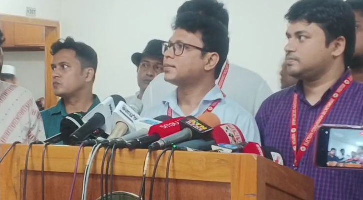 প্রবাসী ভোটার নিয়ে এনসিপিকে সুসংবাদ দিলেন সিইসি