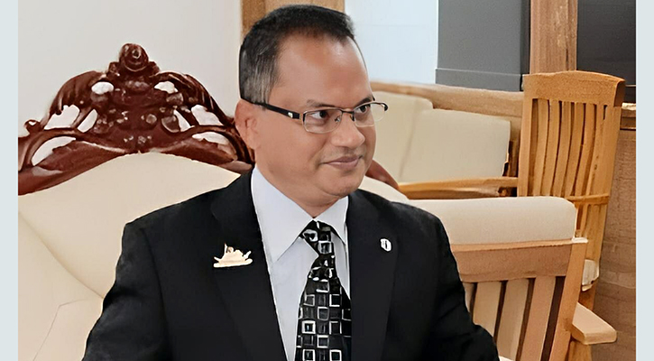 জুলাই অভ্যুত্থানে অবাঞ্ছিত চবির সেই শিক্ষক সাময়িক বরখাস্ত