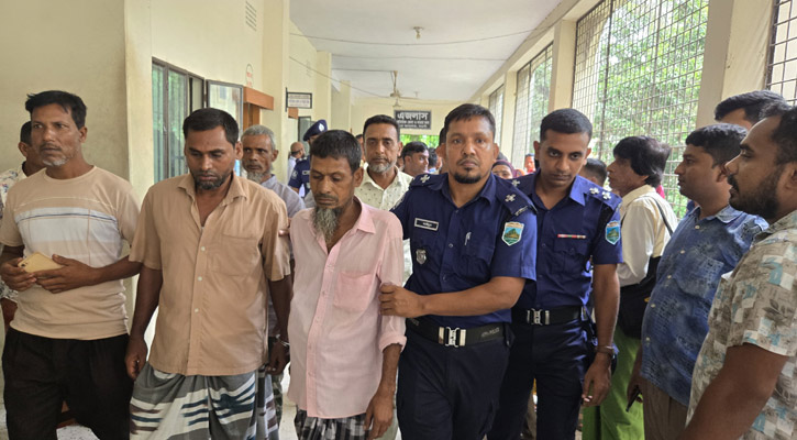 নওগাঁয় ট্রিপল হত্যা মামলায় ৩ জনের যাবজ্জীবন