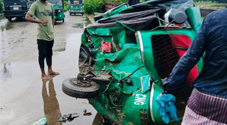 বগুড়ায় বাসের ধাক্কায় অটোরিকশা যাত্রী দুই ভাই নিহত