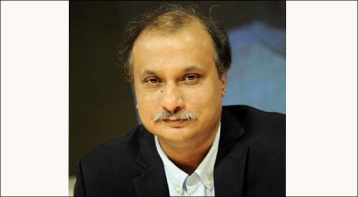 চাঁদাবাজির মামলায় গ্রেপ্তার দেখানো হলো সাংবাদিক মোজাম্মেল বাবুকে