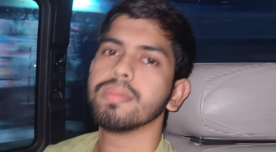 উত্তরায় ভুয়া ডকুমেন্ট-গিফট কার্ড বিক্রির অভিযোগে তরুণ আটক