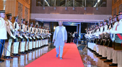 মালয়েশিয়ায় ড. ইউনূসকে লাল গালিচা সংবর্ধনা, পেলেন গার্ড অব অনারও