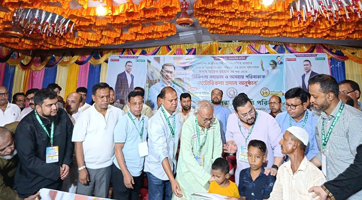 অসহায় দুই শিশুকে চিকিৎসা সহায়তা দিলেন তারেক রহমান